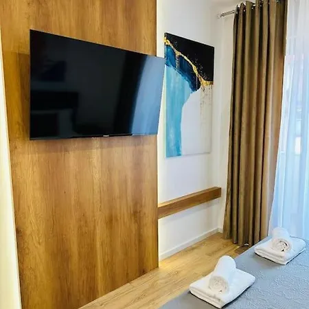 Skyline Apartment